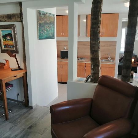 F Logement Entier Куртоне Екстериор снимка