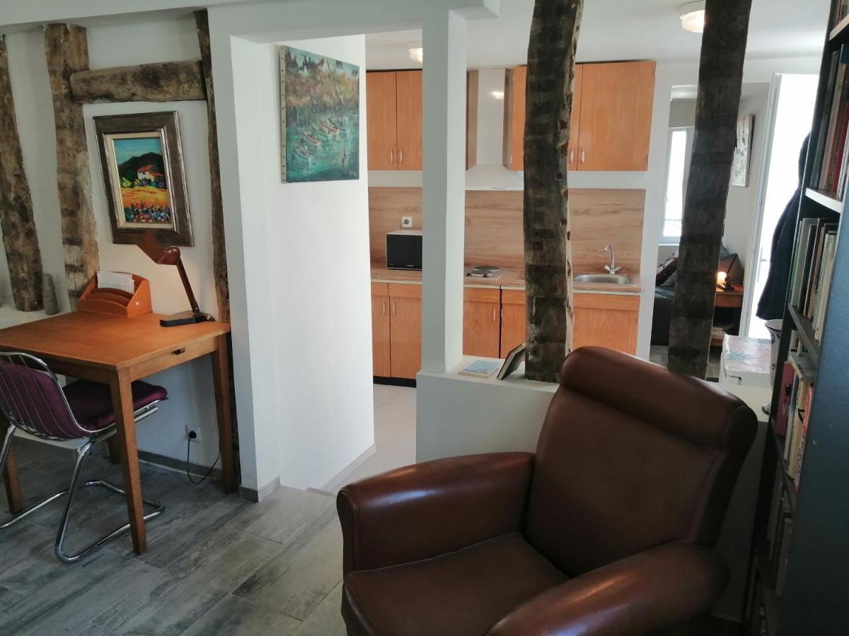F Logement Entier Куртоне Екстериор снимка