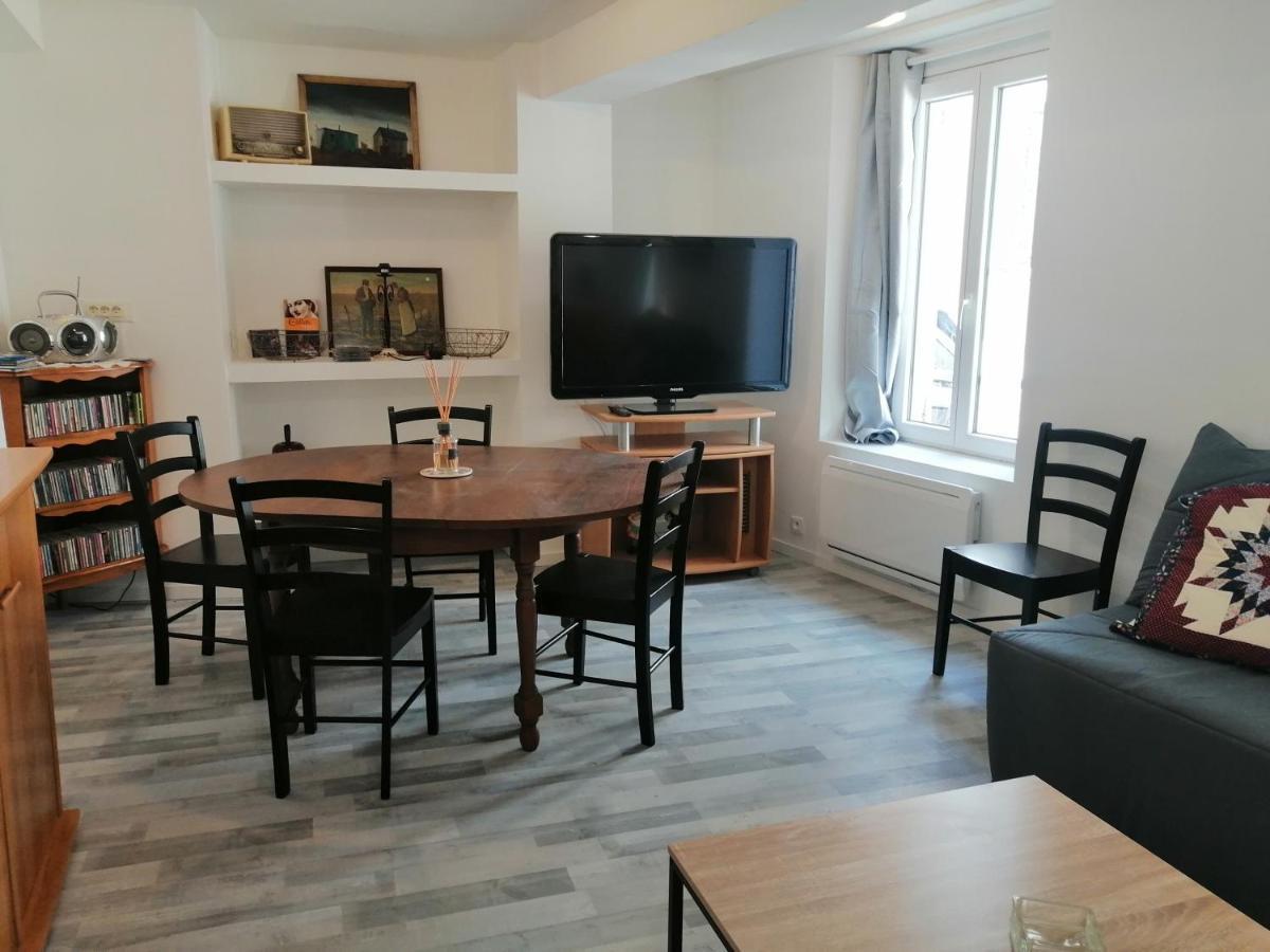 F Logement Entier Куртоне Екстериор снимка